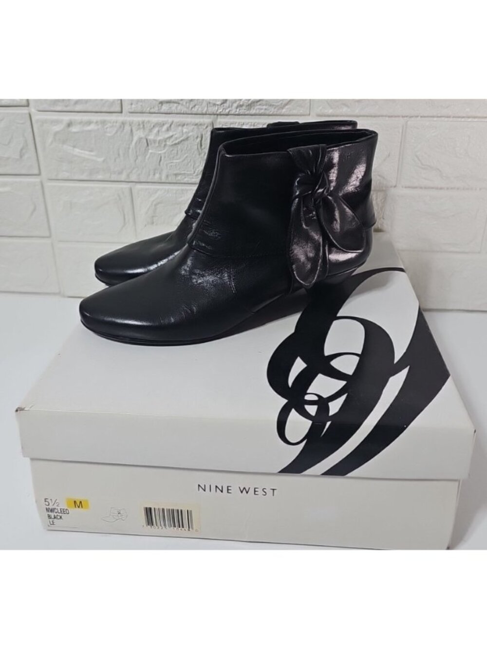 NINE WEST Women's Black Leather Upper Ankle boots NWCLEEO Size 5.5 Please Read